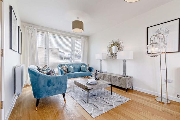 4 bedroom townhouse to rent - Photo 1