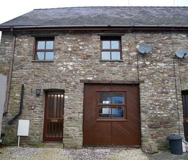 2 bedroom end of terrace house to rent - Photo 1