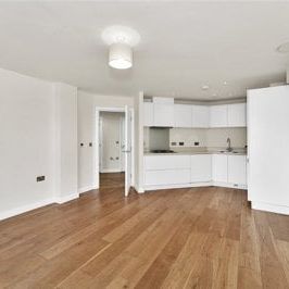 Glenalmond Avenue, Cambridge, Cambridgeshire, CB2 8DH - Photo 1