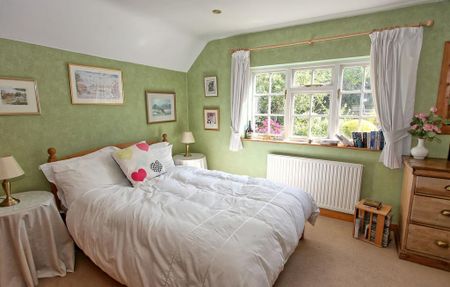 3 bedroom detached house to rent - Photo 3