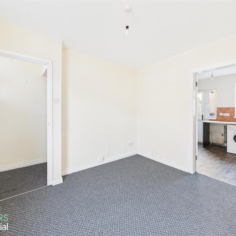 72 Kilburn Street, Belfast, BT12 6JT - Photo 1