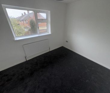 3 bedroom end of terrace house to rent - Photo 6