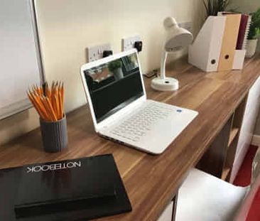 Deluxe En-Suite Behn Hall - Photo 3