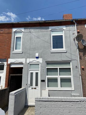 5 bedroom house of multiple occupation to rent - Photo 4