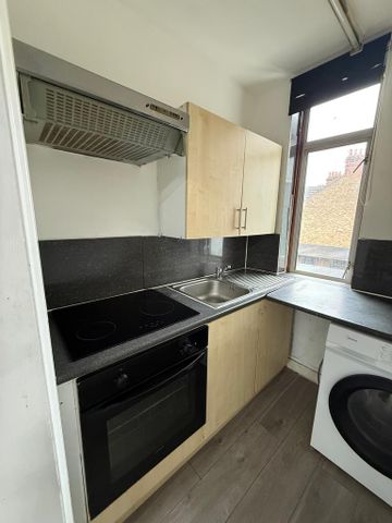 Studio to rent - Photo 4