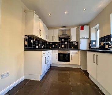2 bedroom terraced house to rent - Photo 6