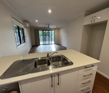 Granny flat plus Pool!! - Photo 4