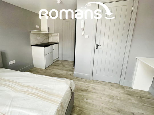 1 bedroom property to rent - Photo 1