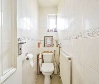 2 Bed Flat, Tooting Grove, SW17 - Photo 6