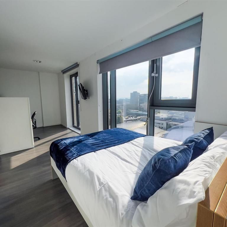 Studio to rent - Photo 1