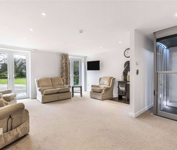 An accessible two bedroom home - Photo 1