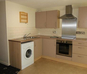 2 bedroom flat to rent - Photo 6