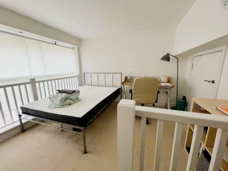 2 beds 2 baths - Photo 3