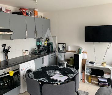 Location Appartement 1 pièce 26m² - Photo 3