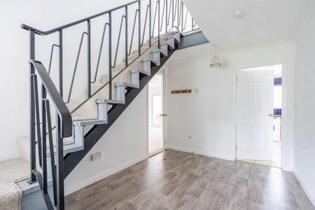 3 bedroom chalet to rent - Photo 3