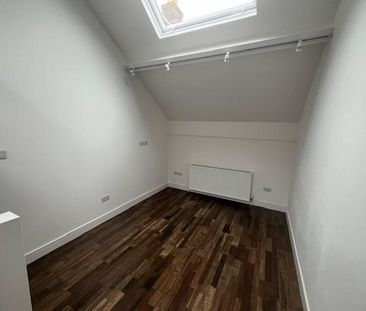 2 bedroom maisonette to rent - Photo 1