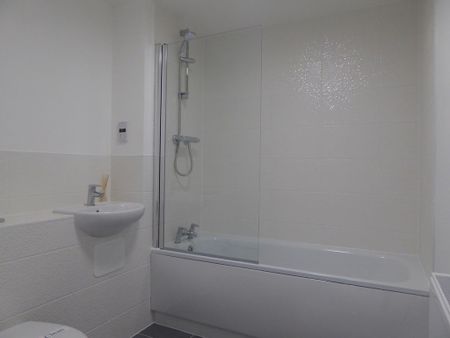 2 bedroom apartment to rent - Photo 5