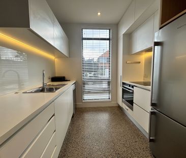 2 Bedrooms on Isitt Rd - Photo 2