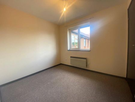 2 bedroom terraced house to rent - Photo 3