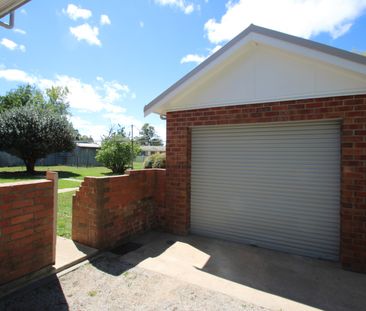 36 Frost Street, Orange NSW 2800 - House For Rent | Domain - Photo 4