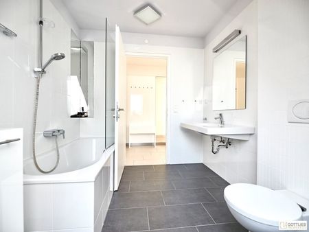 Bestlage Börseplatz und unbefristet! Sonnendurchflutetes 3-Zimmer-Penthouse mit Südost-Terrasse - Photo 3