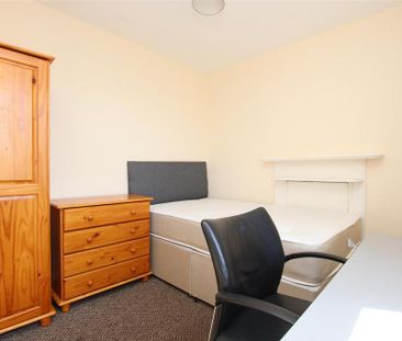 5 bedroom flat to rent - Photo 6