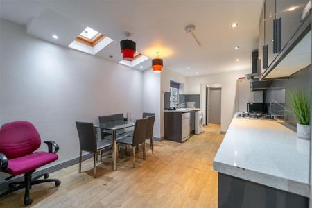 6 bedroom house to rent - Photo 5