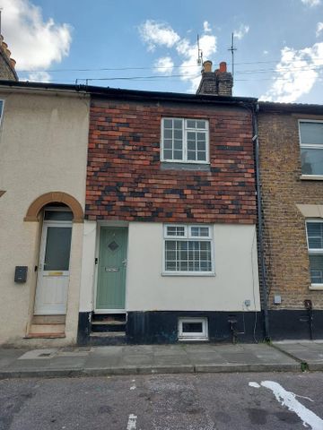 2 bedroom terraced house to rent - Photo 4