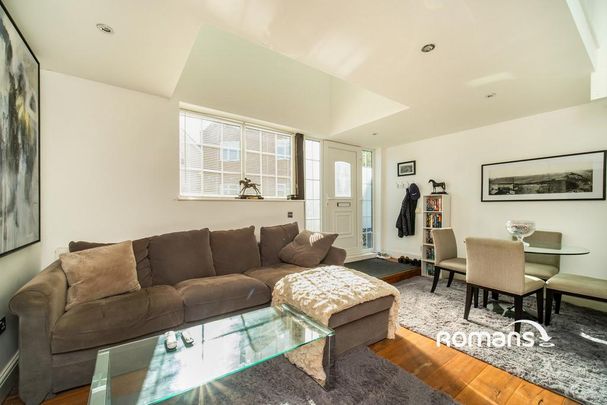 2 bedroom detached house to rent - Photo 1