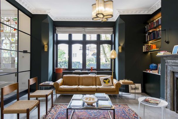 Glenmore Road, London, London - Photo 1