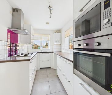 2 bedroom ground floor maisonette to rent - Photo 3