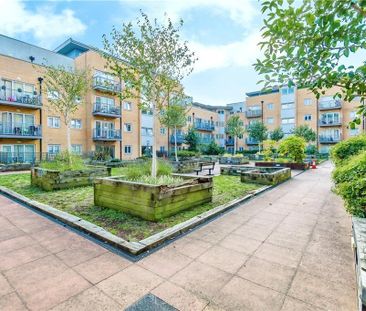 Peebles Court, Croydon, CR0 - Photo 1