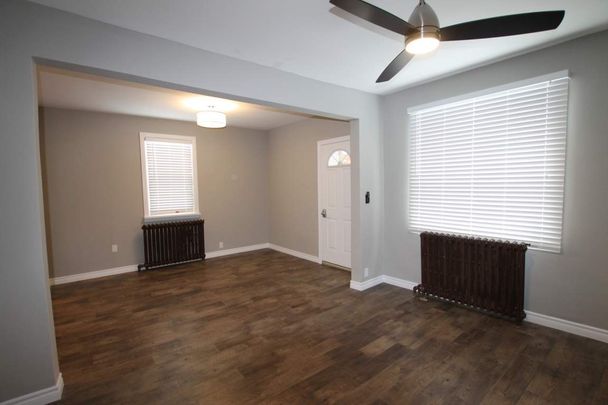 2 Garibaldi Street - Photo 1