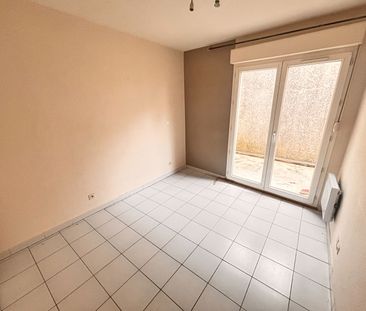 NIMES TRIANGLE DE LA GARE- T2 de 43m² 1ER ETAGE, AVEC TERRASSE, - Photo 2