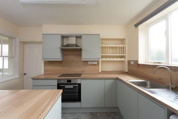 2 bedroom cottage to rent - Photo 1