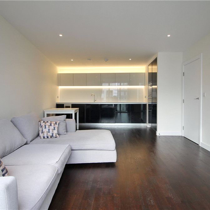 Pump House Crescent, Brentford, TW8 0HH - Photo 1