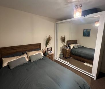 Room in a Shared Flat, Musard Road, W6 - Photo 5