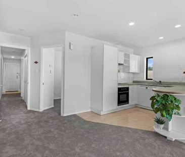 Luxury Low-Maintenance Living in the Heart of ... - Photo 1