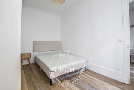 Rue de Charenton, - Photo 4