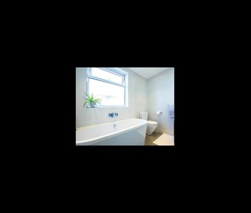 3 Bed Semi-Detached House, Ashridge Gardens, N13 - Photo 4