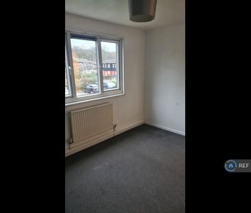 4 bedroom terraced house to rent - Photo 5