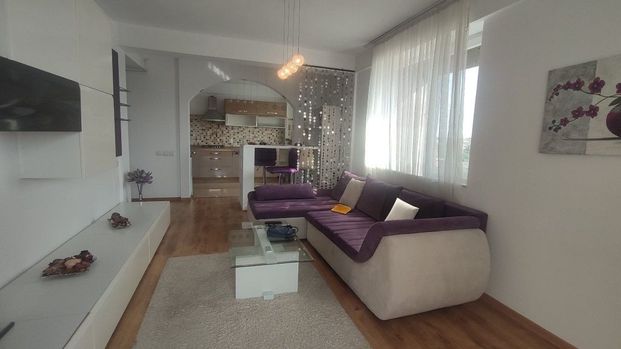Aparatorii patriei dealul bistritei studio etaj 2 - Fotografie 1
