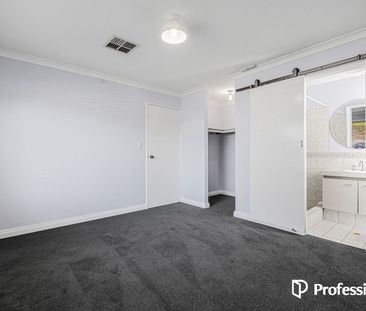 Spacious 3x2 Home for Rent in Bennett Springs! - Photo 5