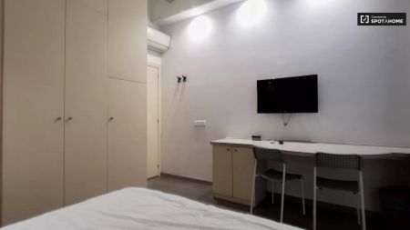 Studio for rent in El Raval - Photo 3