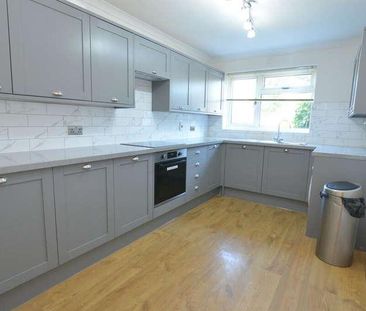 Old Farm Road East, Sidcup, DA15 - Photo 3