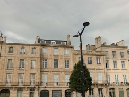 Location Appartement 2 pièces 37m² BORDEAUX 33000 - Photo 5