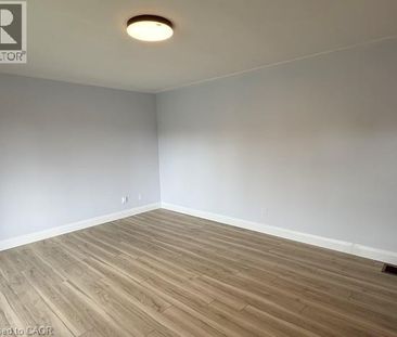236 BRUCE Street Unit# UPPER, Brantford, Ontario, N3S4Z9 - Photo 5