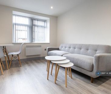 1 bedroom flat to rent - Photo 1