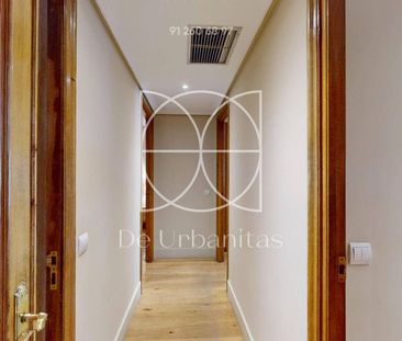 4 room luxury Flat for rent in Madrid, Spain - Photo 1