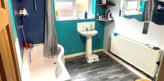 Colvile Road - Photo 2